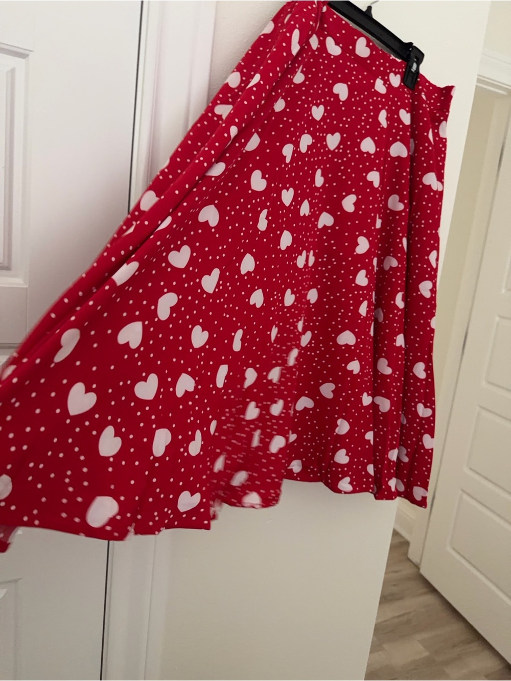 Red Heart Print Circle Skirt - Women's Skater Skirt - Picture 5 of 9